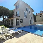 Luxury 5br W Pool & Access Ayvalik