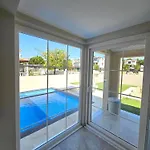 Villa Luxury 5br W Pool & Access Ayvalik