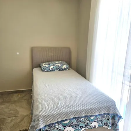 Villa Luxury 5br W Pool & Access