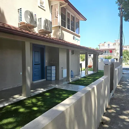 Luxury 5br W Pool & Access