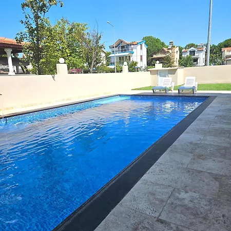 Luxury 5br W Pool & Access