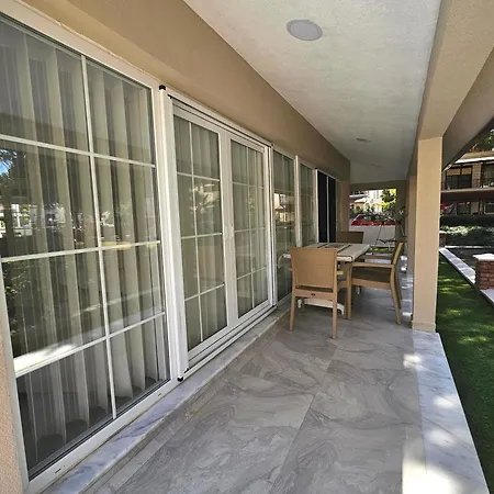 Luxury 5br W Pool & Access