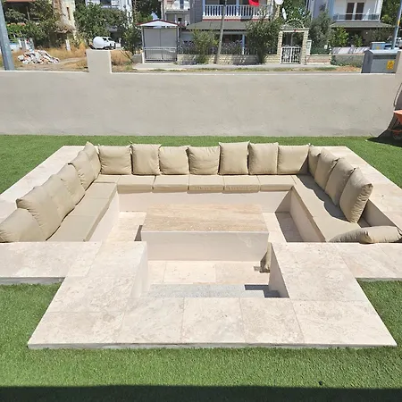 Luxury 5br W Pool & Access Ayvalı