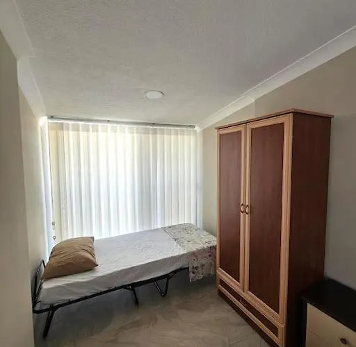 Luxury 5br W Pool & Access