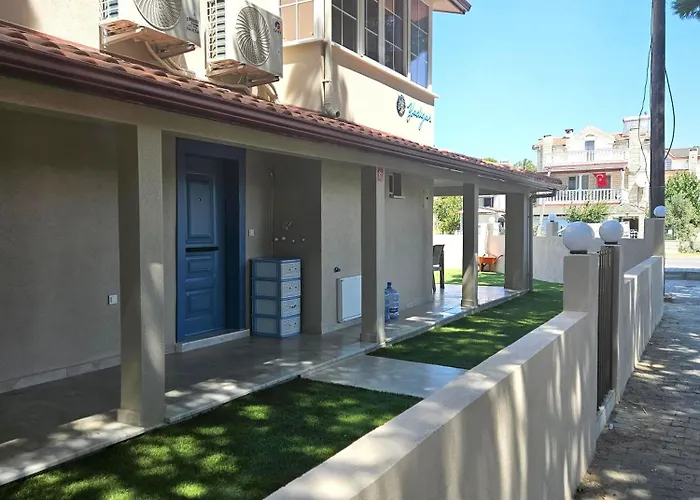 Luxury 5br W Pool & Access