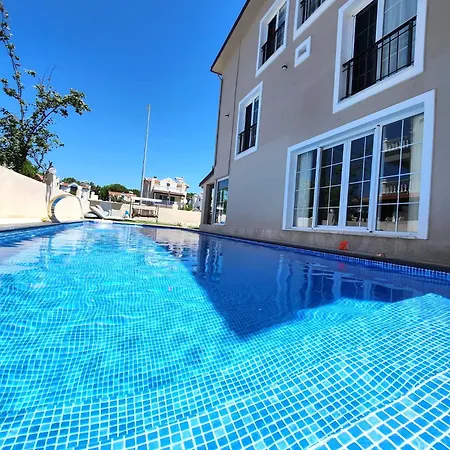 Luxury 5br W Pool & Access Ayvalı