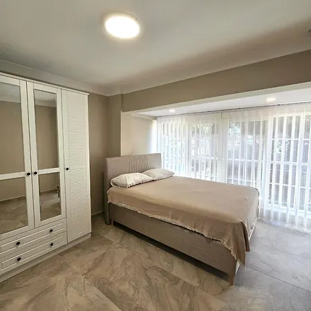 Luxury 5br W Pool & Access Villa Ayvalı