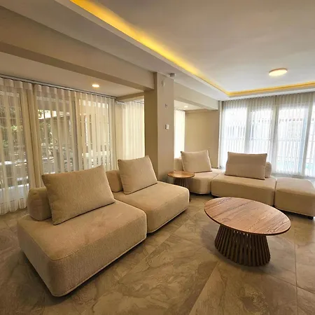 Luxury 5br W Pool & Access * Ayvalı