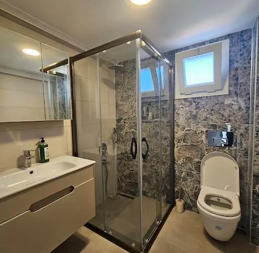 Luxury 5br W Pool & Access * Ayvalı